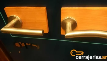 Herrajes Soto - C1407Gzt Cdad. Autónoma De Buenos Aires