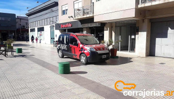 Logatec - Peatonal Paseo Del Padre Logatec - Peatonal Paseo Del Padre