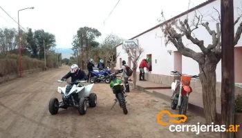 Travesías Guiadas 4x4 - Julio Serrano S/n Local Comercial Travesías Guiadas 4x4 - Julio Serrano S/n Local Comercial