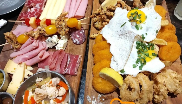 Abriles Cerveceria Comida Y Bebida - Río Cuarto
