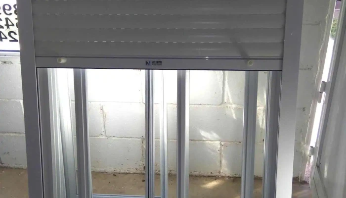 Alfa Y Omega Aberturas De Aluminio -  Puerta - Pozo del Molle
