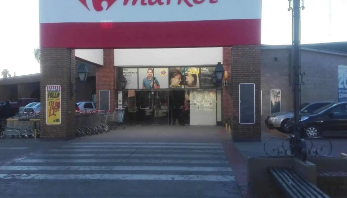 Carrefour Maxi Mendoza San Martín - Balcarce 141
