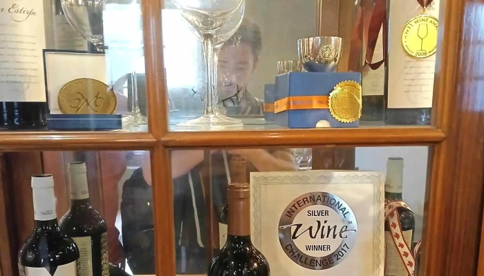 Clos de Chacras, bodega y restaurante - Chacras De Coria