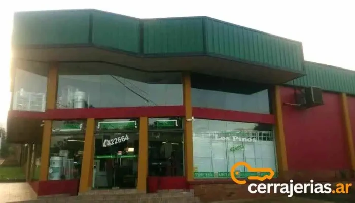Corralon Los Pinos Puerta - Leandro N. Alem