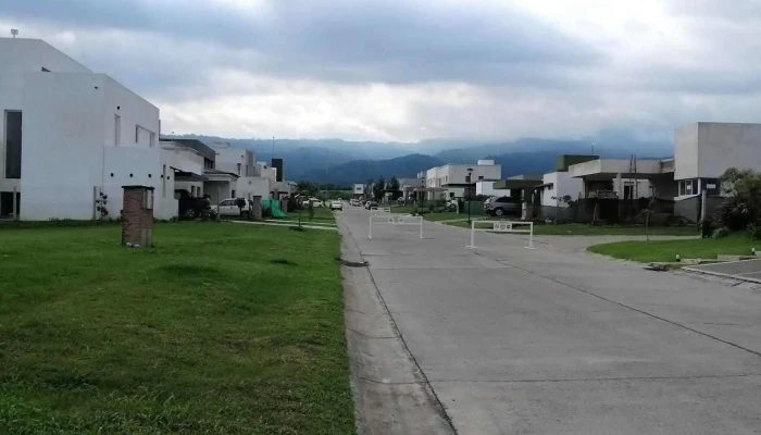 Country Alto Verde 2 -  Exterior - Cevil Redondo