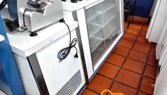 Equipa Gastromarket - Equipamientos Comerciales, Gastronómicos e Industriales - N3301Ayj Posadas