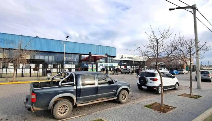 Estacionamiento La Anonima - Trelew