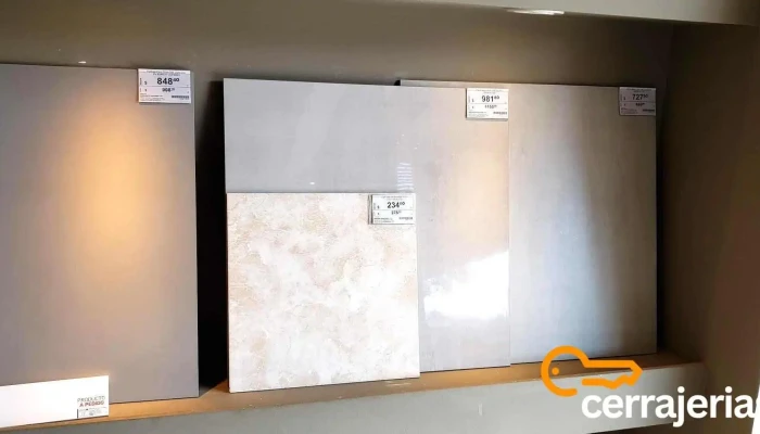 Familia Bercomat -    Diseno Y Materiales Madera Contrachapada - Akc