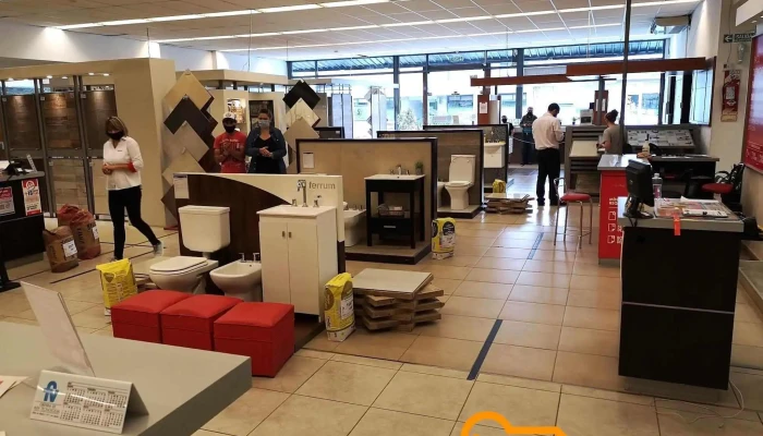 Familia Bercomat - Diseño y Materiales - Paraná - Enrique Carbó 540