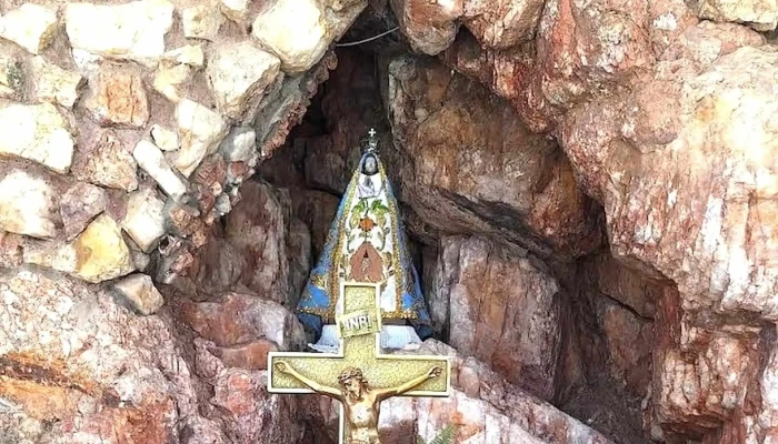 Gruta De La Virgen Del Valle -  Opiniones - Catamarca