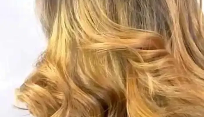 Lorena Puertas Salon Unisex Videos - Río Cuarto