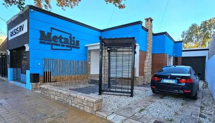 Metalis - Av. Leandro N. Alem Sur Metalis - Av. Leandro N. Alem Sur