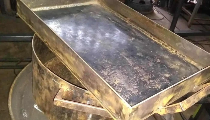 Metalúrgica Jardín-Taller Gómez - Jardín America