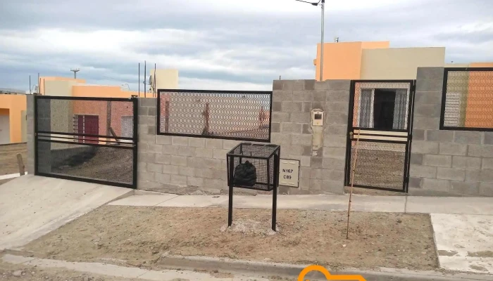 Metalúrgica Woites 60/13 - U9000 Comodoro Rivadavia