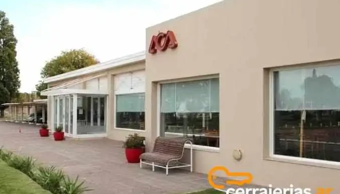 Motel y Restaurante Aca Cipolletti - Cipolletti