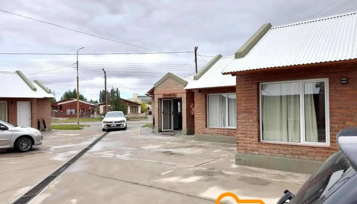 Parador Hotel Ruta 40 -  Exterior - Gdor. Gregores
