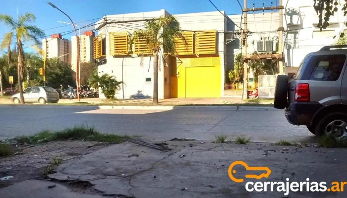 Seguridad - Av. 25 De Mayo 1601