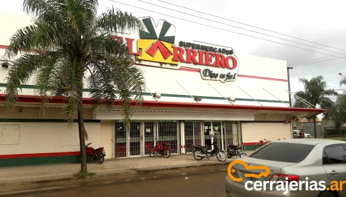 Supermercados Arriero -  Estacionamiento - Sáenz Peña