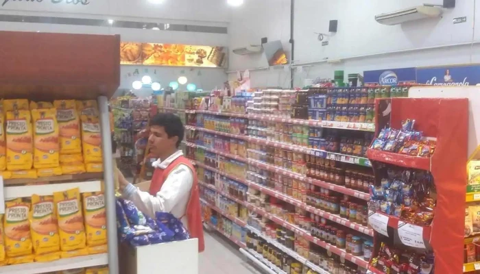 Supermercados Arriero -  Interior - Sáenz Peña