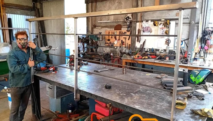 Taller De Soldaduras De Aluminio Y Aceros Interior - San Martín de los Andes